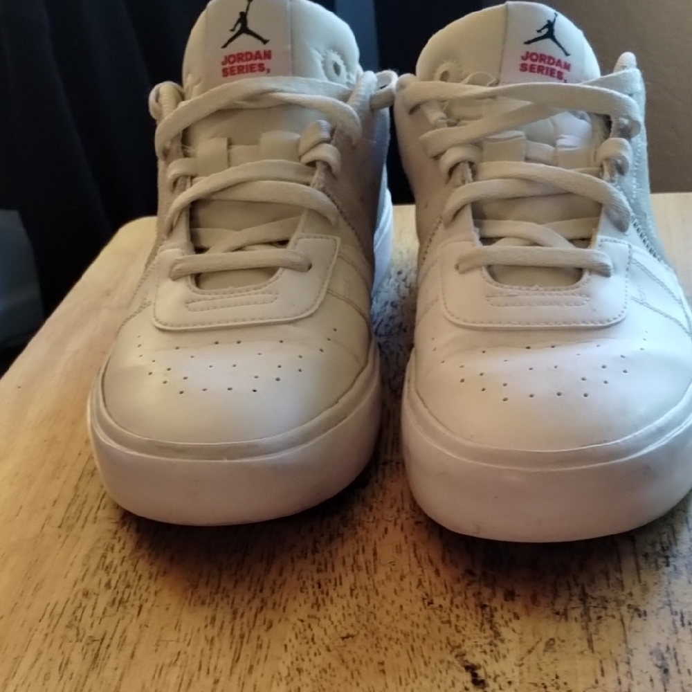 Jordan Series Sneakers in Cream and White Men's